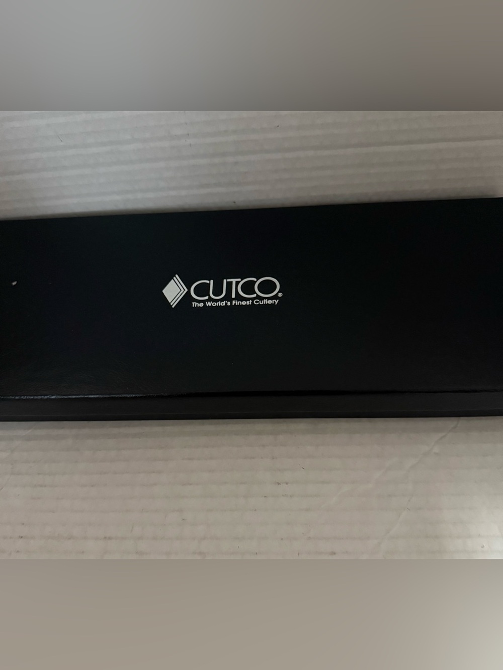 NIB CUTCO GIFT SET SANTOKU SPATULA SPREADER 1768 & TRIMMER KNIFE 3721 ENGRAVED